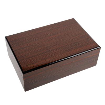 China Luxury Piano Finished Cedar Piano Finish Wood Humidor for Ferrari for sale