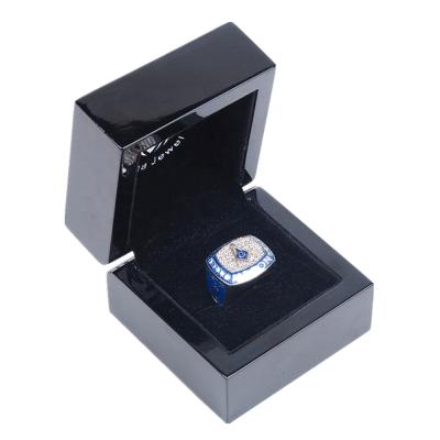 China Hot Selling Luxury Handmade Piano Black Customized Cheap Wooden Championship Ring Box for sale