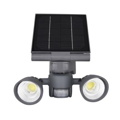 China Garden Energy Saving And Environmental Protection Solar Power LED Courtyard Lamp Smart Human Sense Security Photosensitive Light for sale