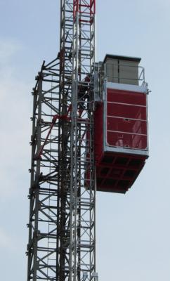 China Alta velocidade material do elevador da grua da única construção civil durável da gaiola à venda