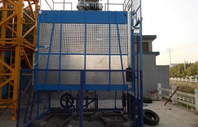 China Mast Hot-dip Galvanized Construction Material Lifting Hoist With SC 100 1000kg Capacity for sale