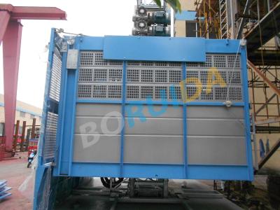 China 2000 kg Rack And Pinion Hoists with Lifting Height 250m , 12 - 38 Passenger for sale