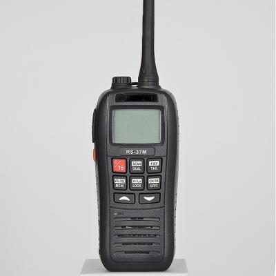 China VHF IPX7 Marine Radio Transceiver Hot Selling Waterproof Float Wireless VHF Maine Walkie Talkie GMDSS Handfree Float for sale