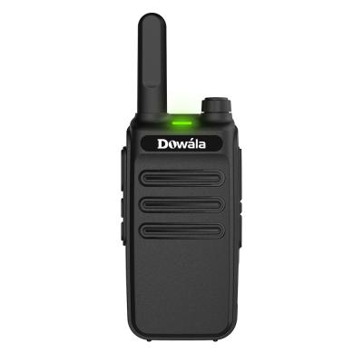 China PVC+ABS Cheap Price D25 Radio UHF 400mhz-470mhz 16Channels Mini Walkie Talkie Two Way Radio For Conference for sale