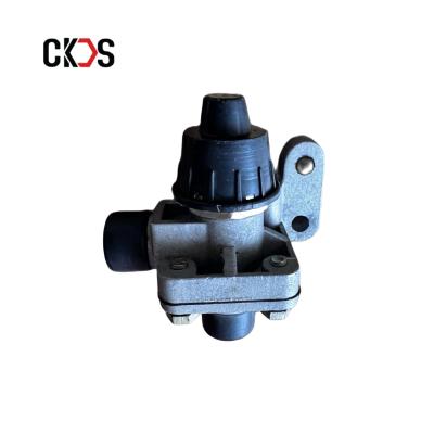 China Mitsubishi Fuso Truck Spare Parts Truck Air Brake System For Mitsubishi Fuso Truck Air Governor MC802149 for sale