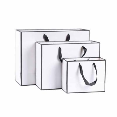 China Force And Explosion Resistance Factory Direct Sales Strong Portable Gift Bag Food Packaging Food Packaging Paper Bag for sale