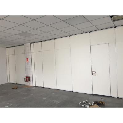 China Durable And Easy To Use Outdoor Screen Partition Room Divider Bedroom Gynasium 100Mm Leather for sale