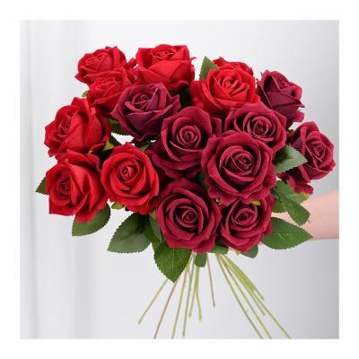 China 2022 Romantic Artificial Silk Rose Bouquet Fabric Colorful Single Artificial Roses Gift For Valentine's Day for sale