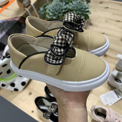 China Durable high quality baby leather bow sport shoes cheap wholesale baby shoes for kids children for sale