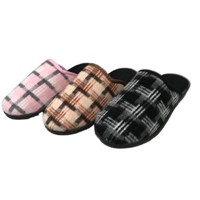 China Wholesale Home Non-slip Indoor Cotton Grid Anti-slip Garden Outdoor Women's Shoes Warm Shoes Slippers for sale