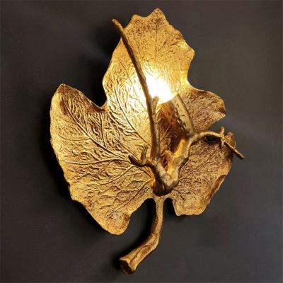 China Lighting Works Indoor Classic Metal Mount Lamp Indoor Copper Brass Wall Lamps With Led Reading Light for sale