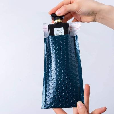 China Hot Selling Shock Resistance Bubble Mailers Poly Bubble Mailer Envelope Custom Packaging Bags for sale