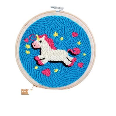 China Decoration Punch Needle Embroidery Starter Kits Horse Pattern for sale