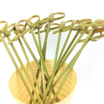 China Selection made a good quality fancy flat knot skewer easily cleaned disposable bamboo loop food and fruit disposable sticks for sale