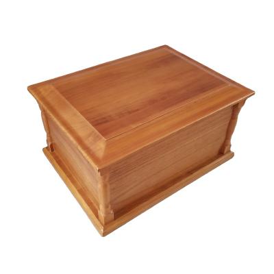 China Professional Manufacture Cremation Pet Urn New Pet Urns Cheap Price Wooden Vault Type for sale