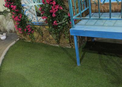 China Emerald Green Plastic Small Garden Artificial Grass Lawn For Decoration 50mm for sale