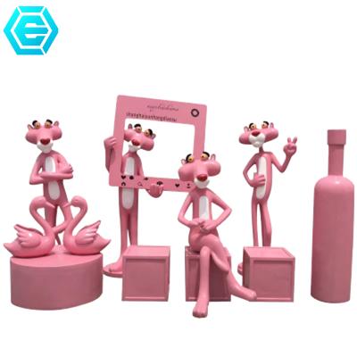 China Europe OEM ODM Manufacturing Frp Pink Panther Sculpture Customized Statue Outdoor Art And Crafts for sale