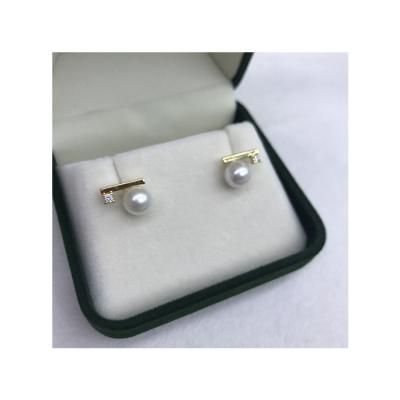 China Vintage Pearl Earring 7mm Round 3A Fancy Design Freshwater Pearl Earrings for sale