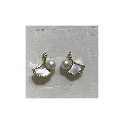 China Vintage Sterling Silver Shell Decoration Bridal Pearl Drop Earrings Fashion Pearl Earrings for sale