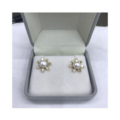 China Fashion 3am vintage cute white flower pearl earrings high quality earrings decoration jewelry for sale