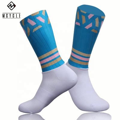 China Hot Selling Air Anti Slip Antibacterial Printing Compression Cycling Socks For Outdoor for sale