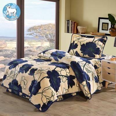 China Comfortable Bear Textile Anti-pilling Flower Velvet Bedding Set Printed Polyester Bed Sheets For Bedroom for sale