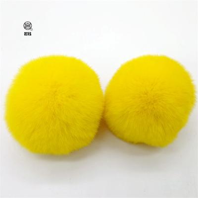 China Factory 8CM real rabbit pom poms wholesale fluffy and smooth fur ball fluffy fur ball DIY decoration accessories for sale