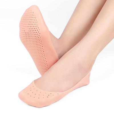 China Silicone Breathable Dry Cracked Feet Moisturizing Gel Breathable Low Cut Socks SEBS Heel Socks Protector for sale