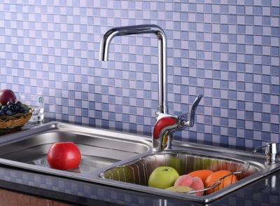 China Fashion design tub faucet kitchen sink faucet Single handle water faucet for sale