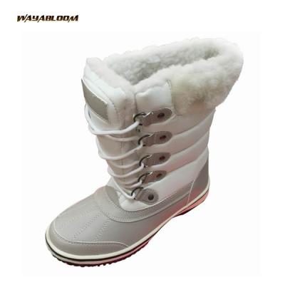 China Snow Boot Ladies Warm Anti-skid White Snow Boots for sale