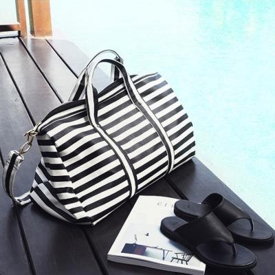 China New Portable Striped Women Tote Bag Fashion Duffel Bag Overnight Fashion Canvas Travel Shoulder Bag Large for sale