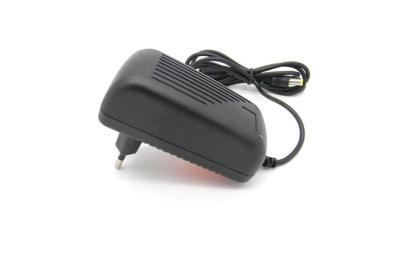 China Compacte ac gelijkstroom machtsadapter 12v 2.5A met over Voltagebescherming Te koop