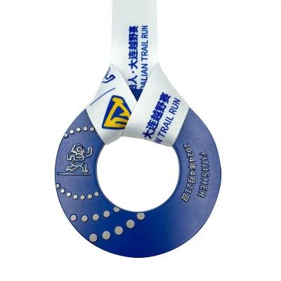 China Custom Toroidal Medal Trail Run Embossed Award for sale