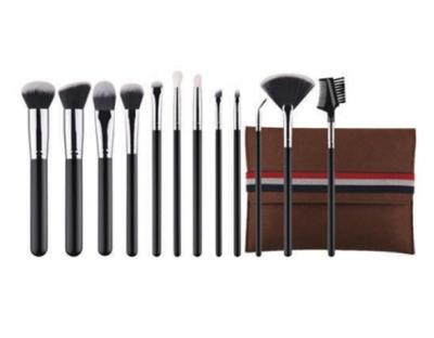 China Shiny Silver Aluminum Olive 12pcs Makeup Brush Set With Felt Bag for sale