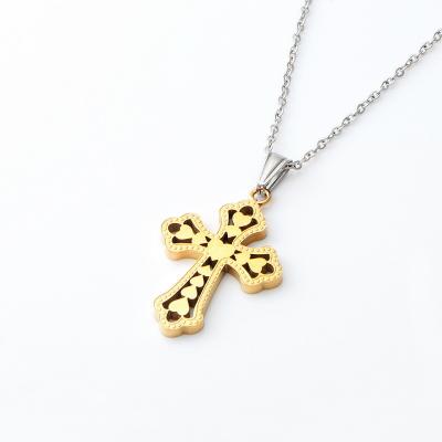 Cina Retro Peach Heart Cross Pendant、 Cross Accessories Nuovo Colletto in acciaio inossidabile Colletto di acciaio in titanio moda donna in vendita