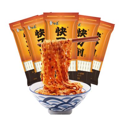 China Taste Hand Cut Noodle Traditional Chinese Hand Made Noodle Gluten Free Instant Noodle for sale