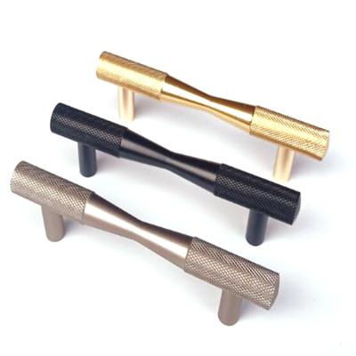 China New Design Gold Kitchen Door Modern Luxury Black Knurled Satin Knurled Brass Bar Cabinet T Shaped Pull Handle for sale