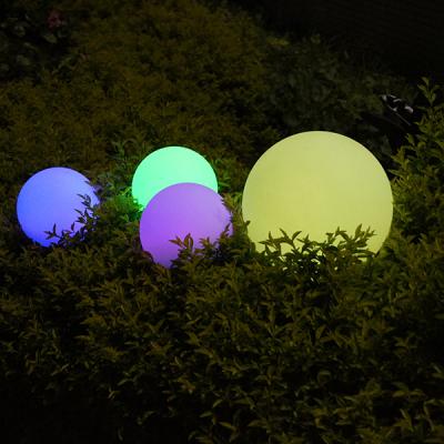 China New Type Nordic Outdoor Decorative Artificial Led Garden Globe Ball Lamp Colorful Light Lamp Top Selling for sale