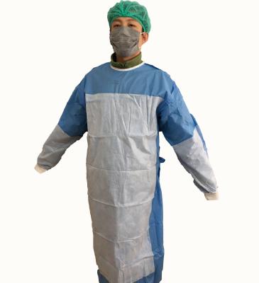 China Disposable Reinforced  Sterile nonwovent Surgical Gown with knif cuff ,tie waist .magic tape.with hang card for sale