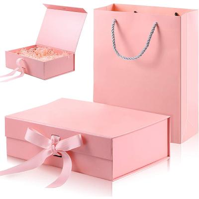 China Recycled Materials Promotional Custom Printed Handmade Luxury Rigid Paper Cardboard Black Magnetic Gift Box for sale