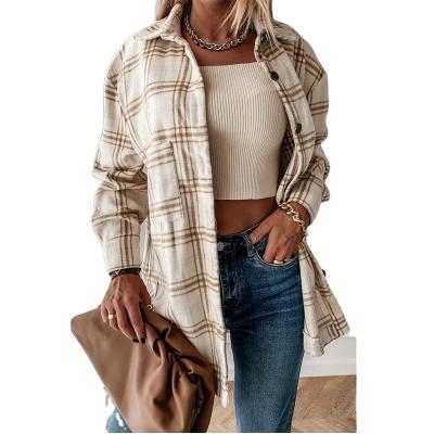 China 2022New Arrival Anti-wrinkle Plaid Shacket Pocket Buttoned Jacket for sale