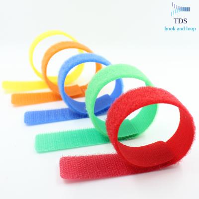 China Reusable Nylon Cable Straps , Hook And Loop Adjustable Cable Ties for sale