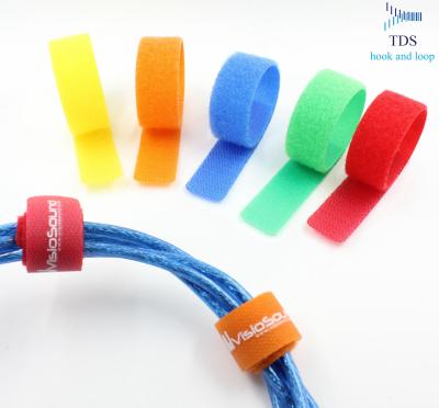 China 100% Nylon Material Hook And Loop Cable Straps Customized Logo For Appliance for sale