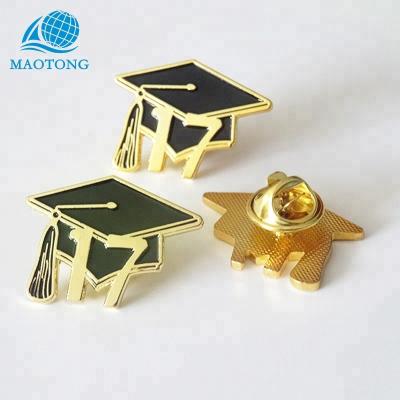 China Custom Made Europe College School Uniform Hat Souvenir Lapel Pins School Metal Badges With Your Logo Graduation Badges for sale