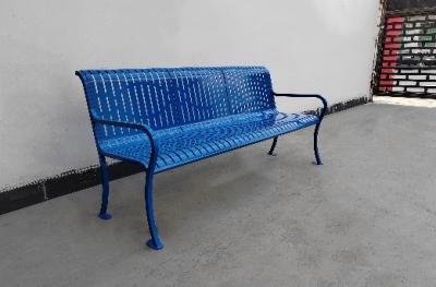 China Laser-Cut Outdoor Metal Benches Square Steel Legs Durable And Safe for sale