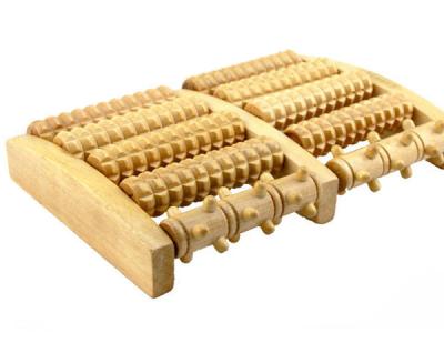 China Comfortable Hot Health Muscle Massage Wooden Foot Rollers Relieve Stress and Wooden Foot Foot Massager Roller for sale