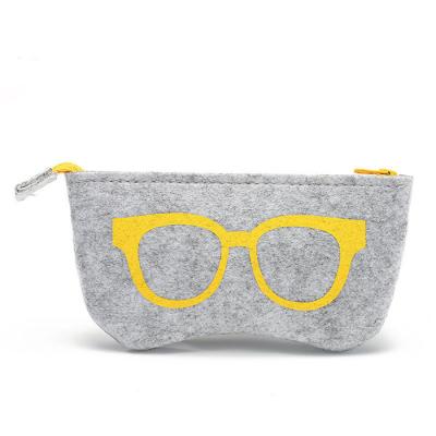 China Daily Used Custom Korean Version Felt Glasses Bag Portable Multifunctional Sunglasses Cases Pouch for sale