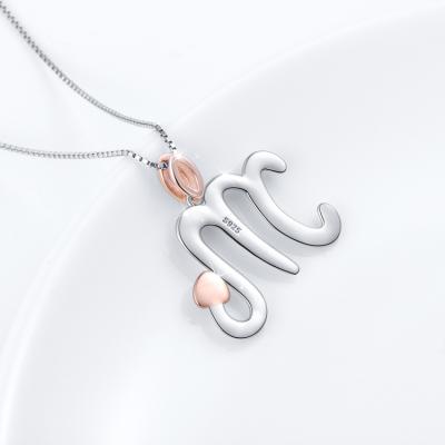 China HOT SALE FASHIONABLE 925 Silver Letter M With Rose Gold Heart Pendant Necklace for sale