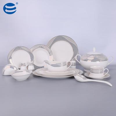 China Viable Hot Sale 61Pcs Luxury Royal Exquisite Porcelain Dinnerware Sets With Color Box Packing for sale