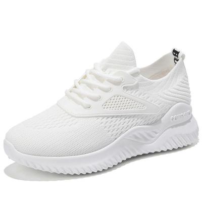 China Anti-odor sneaker women running shoes sports in outdoor shoes fashion sneakers soft comfortable women sports for sale